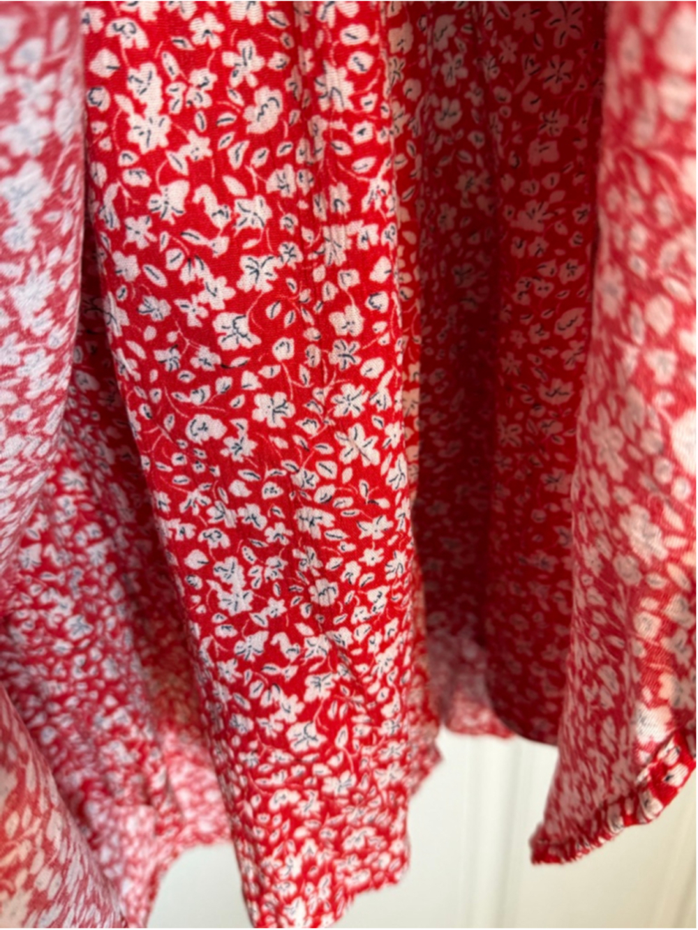 Torrid Red Floral Crinkle Gauze Puff Sleeve Romper (Sz 1X) - Picture 7 of 13